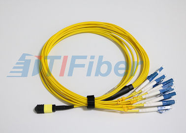 12 Singlemode retiram o núcleo do cabo de remendo da fibra ótica de MPO com o conector do LC/UPC