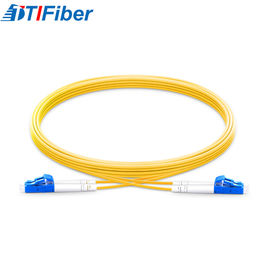 Cor alta do amarelo do revestimento do cabo de remendo SC/UPC da fibra ótica da estabilidade 2.0mm LSZH