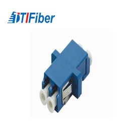 Adaptador plástico LC/UPC Singlemode da fibra ótica perda de inserção frente e verso de LC/UPC à baixa