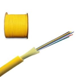 6 Singlemode internos amarelos retiram o núcleo de cabos de fibra ótica para a rede de FTTH