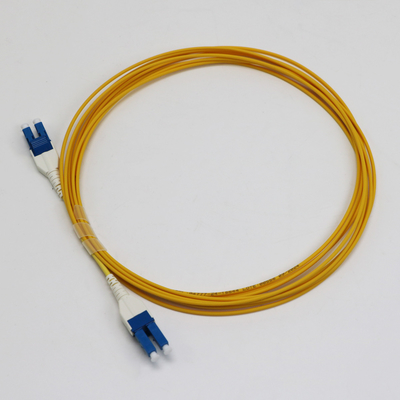 LC Uniboot Zip Cod Singlemode G657.A1 BendInsensitivo Duplex 2mm LSZH Baixa Perda 0,15dB Cordão de Fibra