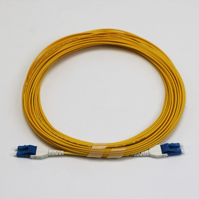 LC Uniboot Zip Cod Singlemode G657.A1 BendInsensitivo Duplex 2mm LSZH Baixa Perda 0,15dB Cordão de Fibra