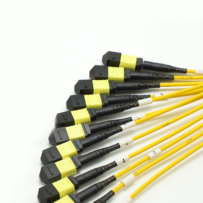 100G 200G MPO Macho Feminino 8 12 16 24 Fibra para MPO Feminino Macho Fibra Óptica Cordão de Parche para alta densidade de fiação em espaços pequenos