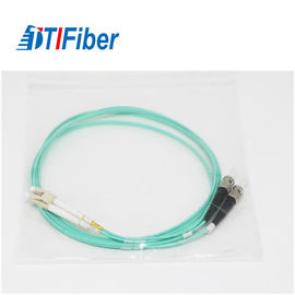 Cabo de remendo FC da fibra ótica do Aqua fibras RoHS do duplex 1-144 do LC às multi complacente