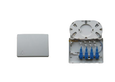 Caixa de distribuição FTTH do divisor da fibra ótica com os 4 conectores do ST LC do SC FC do porto