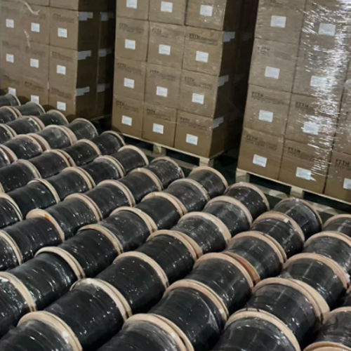 Fábrica de fornecimento Preço barato OEM ODM FTTH GJYXFCH GJYXCH Fibra Drop Cabel Ótico LSZH Jaqueta Dual Core